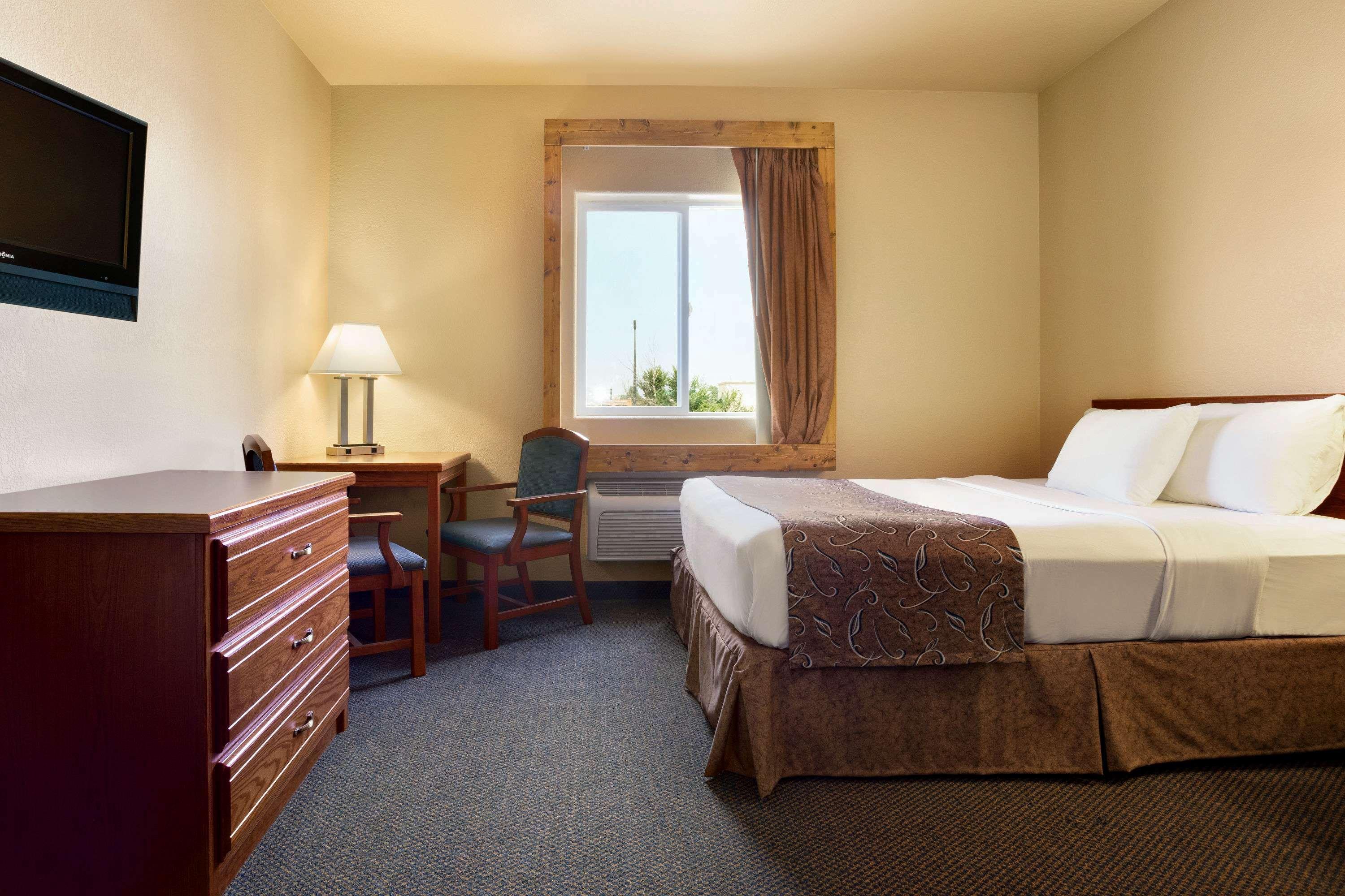 Travelodge by Wyndham Gillette Eksteriør bilde