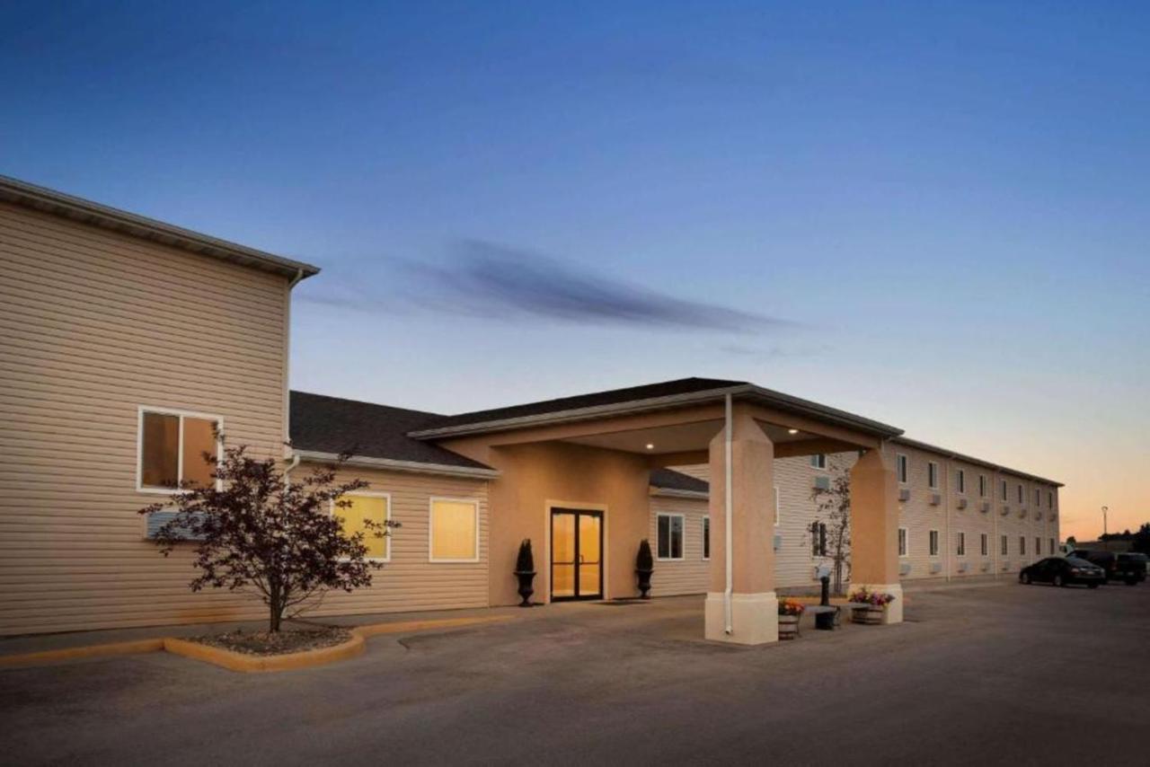 Travelodge by Wyndham Gillette Eksteriør bilde